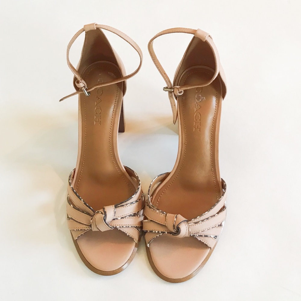 Last one Sz 8.5🌹Coach block heel leather sandals - Picture 5 of 8